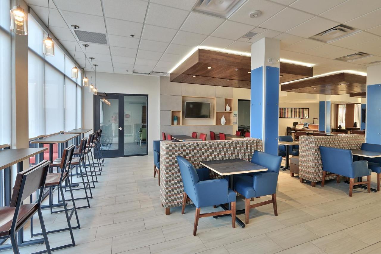 Holiday Inn Express & Suites - Albuquerque East By Ihg Eksteriør bilde